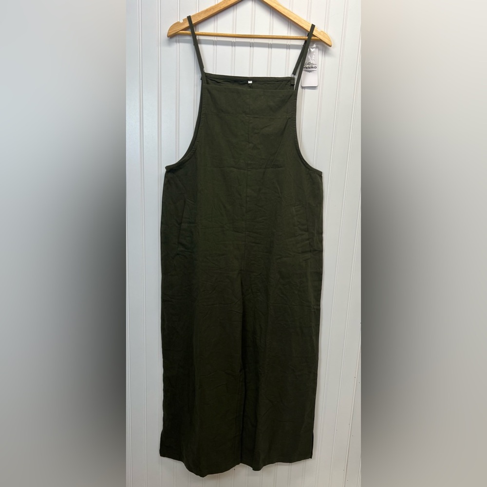 Yesno Cropped Leg Overall Jumpsuit Sz M‎ NWT